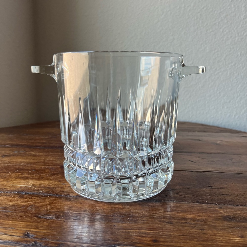 Vintage Villeneuve pattern by Cristal D’Arques ice bucket with tab handles